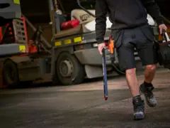 Der Sommer naht – Fristads hat die perfekten Arbeitsshorts für jeden Einsatz