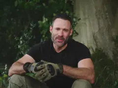 Mechanische Schutzhandschuhe im industriellen Einsatz – Einordnung und zwei aktuelle Beispiele